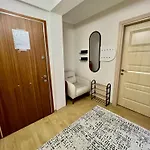 Comfy With Garden, Family Friendly In شقة فتحية