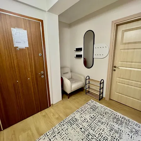 Comfy With Garden, Family Friendly In Apartment Fethiye